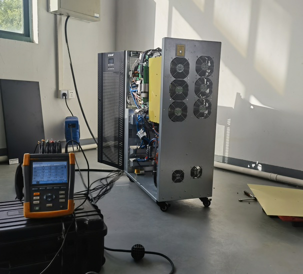 UPS电池联结方法是串联吗？详解接线奥秘