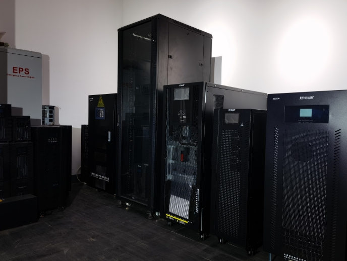 UPS电源怎么连接电脑使用？手把手教你安全接线